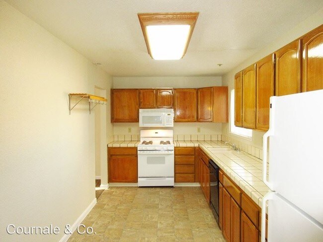 Building Photo - 420 Tehama St