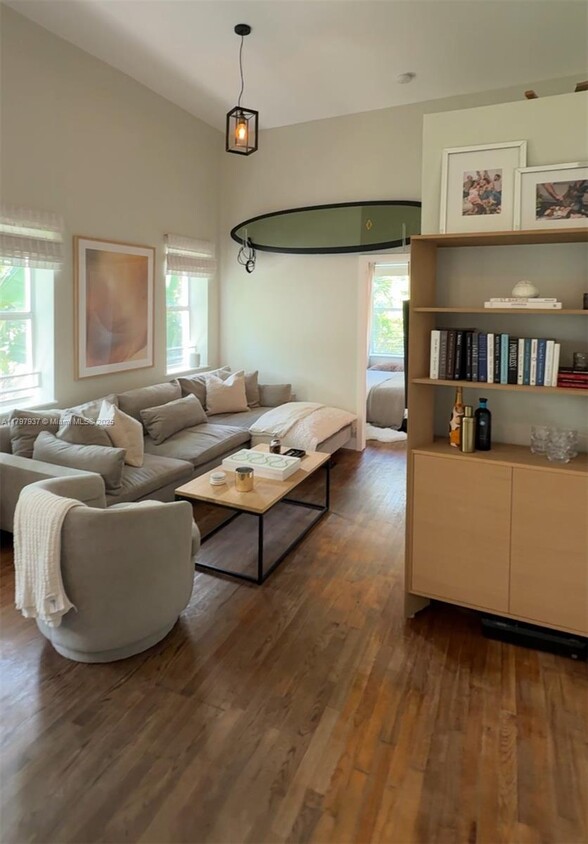 Foto principal - 1521 Lenox Ave.