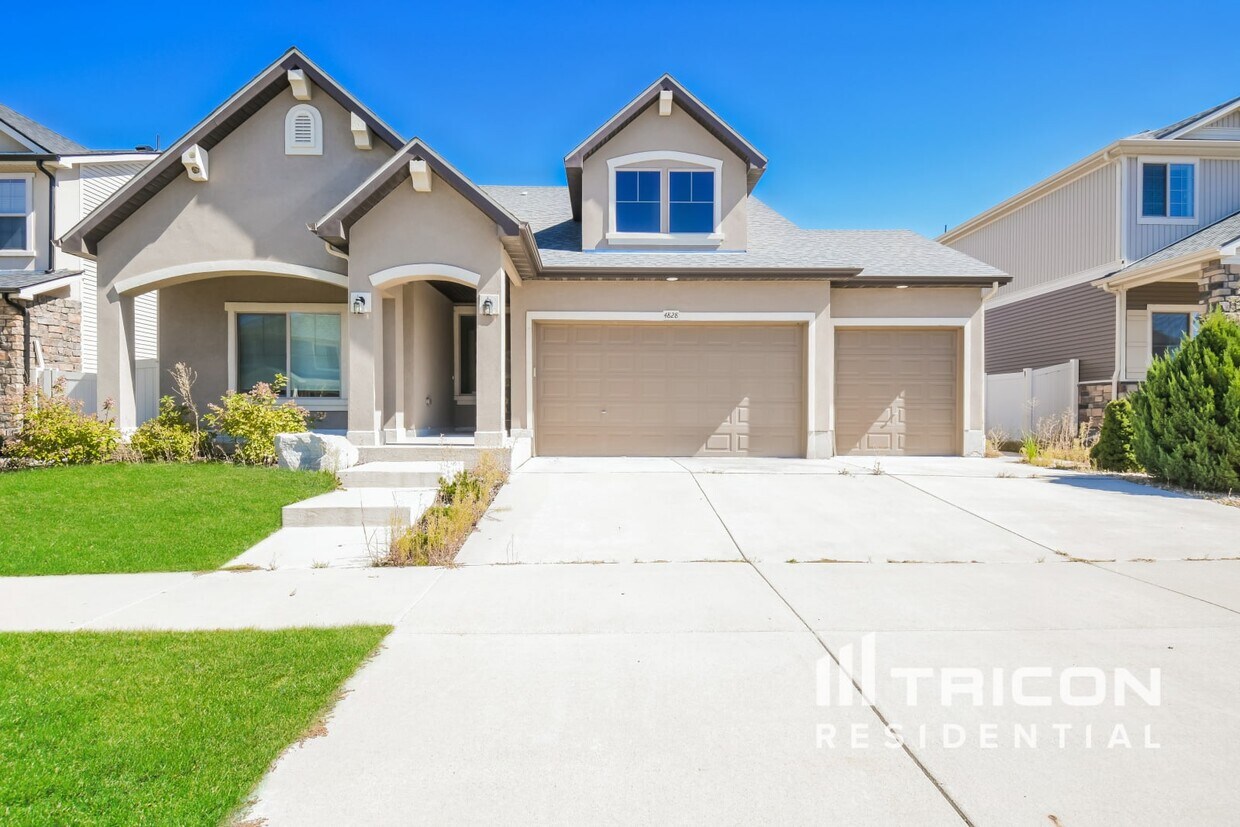 Foto principal - 4828 N Dunkirk St