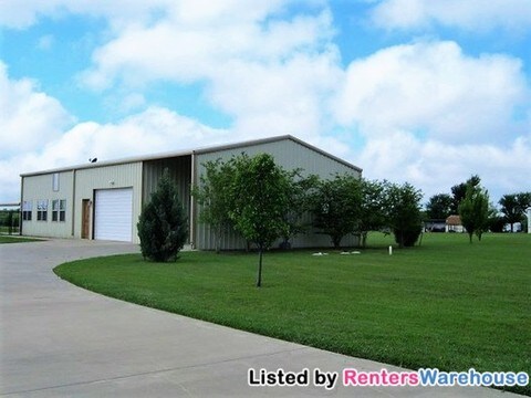 Primary Photo - 1306 Broadhead Rd