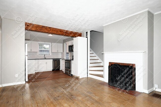 Building Photo - 6125 N Meridian St
