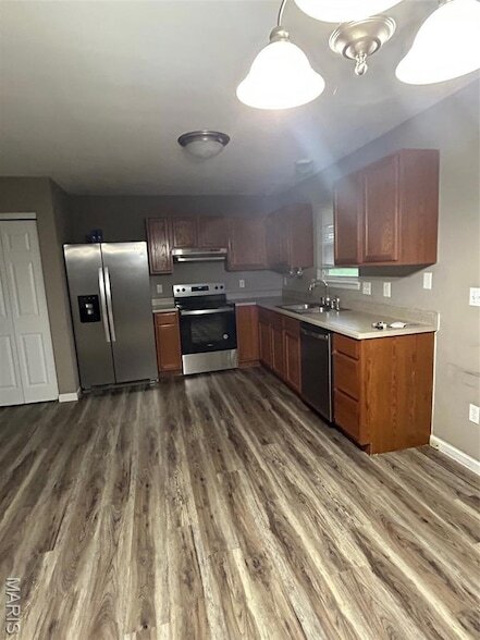 Foto del edificio - 2311 Garden Ln