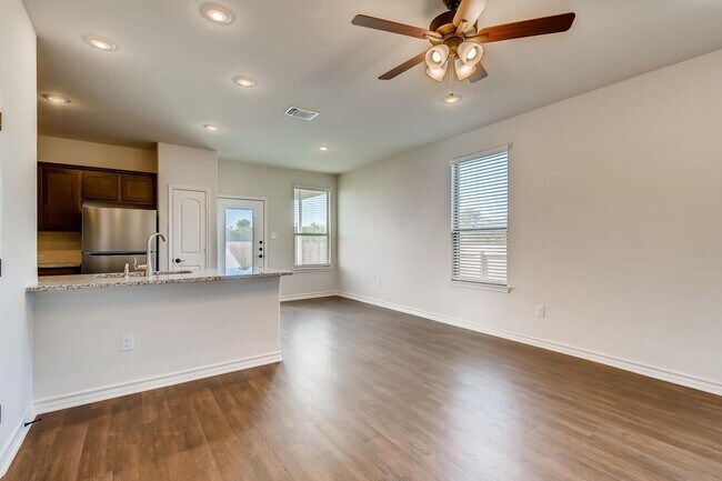 Foto del edificio - Lynwood Village Community