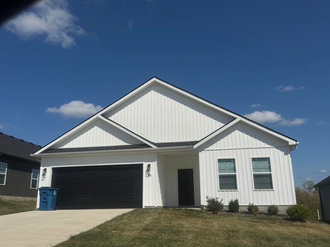 Foto principal - 102 Sidewinder Dr