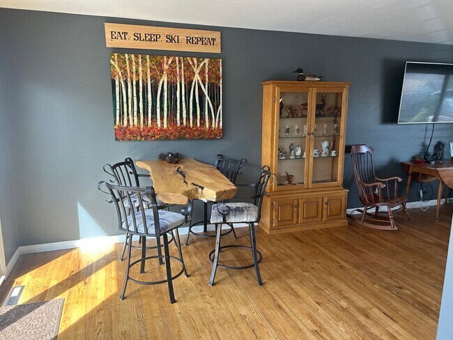 Foto del edificio - 1805 S Saulsbury Ct