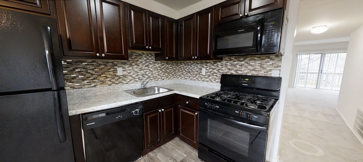 Photo - Briarwood Apartments and Townhomes