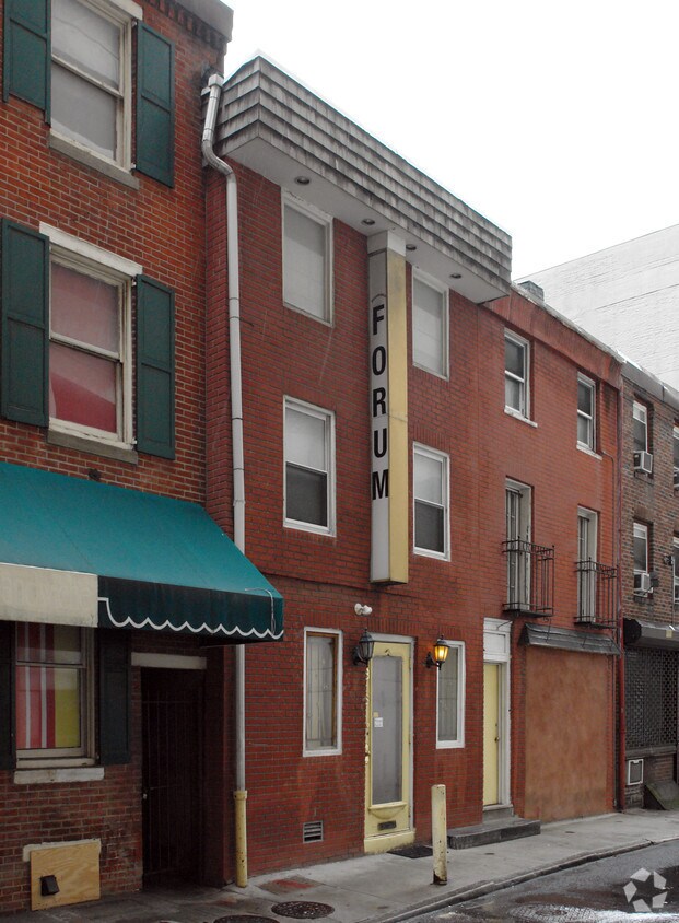 Building Photo - 1816 Ludlow St