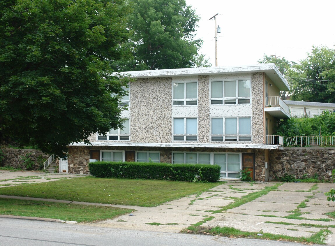 Primary Photo - 565 Turner Blvd