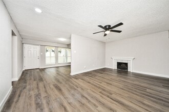 Building Photo - 781 Country Pl Dr