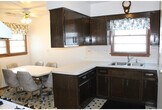 Primary Photo - 136 E Division St