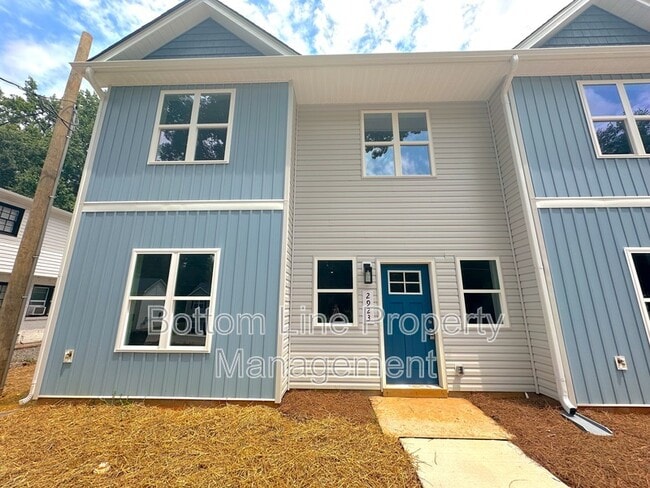 Foto del edificio - 2923 Burgess Dr