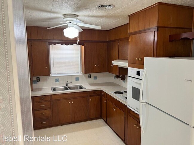 Foto del edificio - 3 br, 1.5 bath House - 1104 Duval Drive