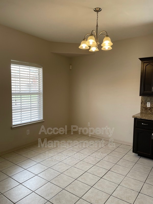 Building Photo - 201 Gastel Cir