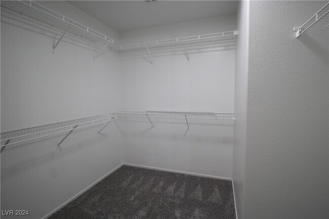 Building Photo - 1610 Coyote Run Dr