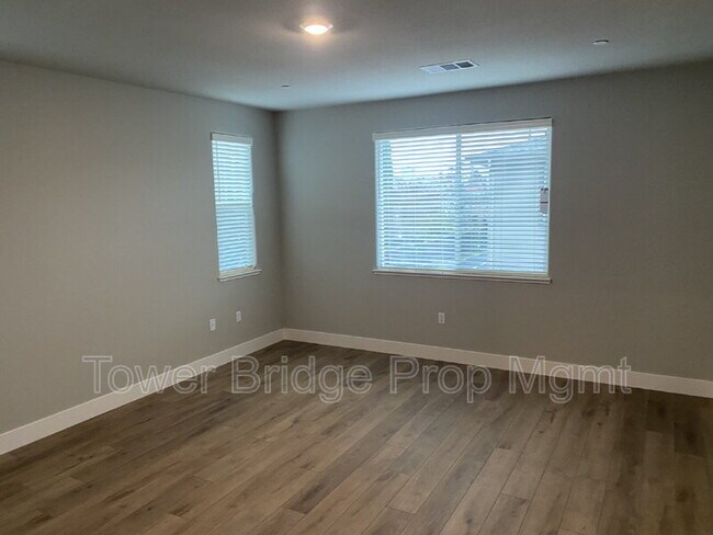 Foto del edificio - 3836 Firestar Way
