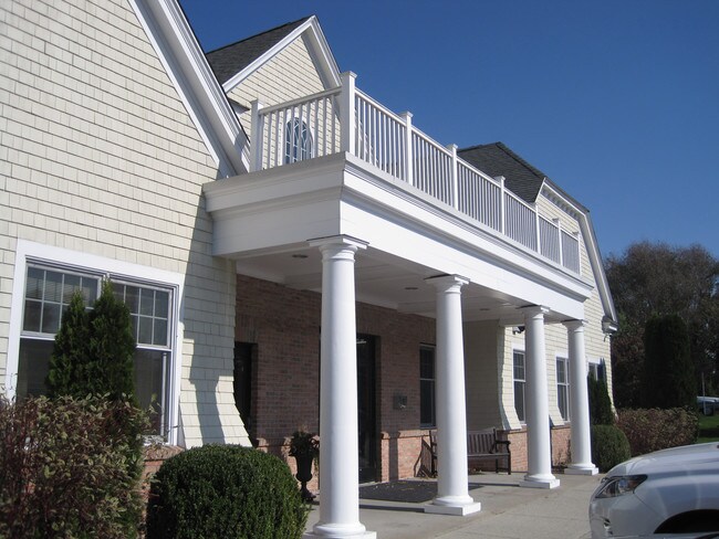 Foto del edificio - 94 Danbury Rd