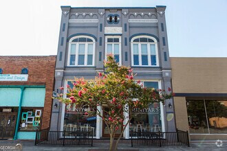 Building Photo - 114 Broad St