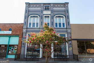 Building Photo - 114 Broad St