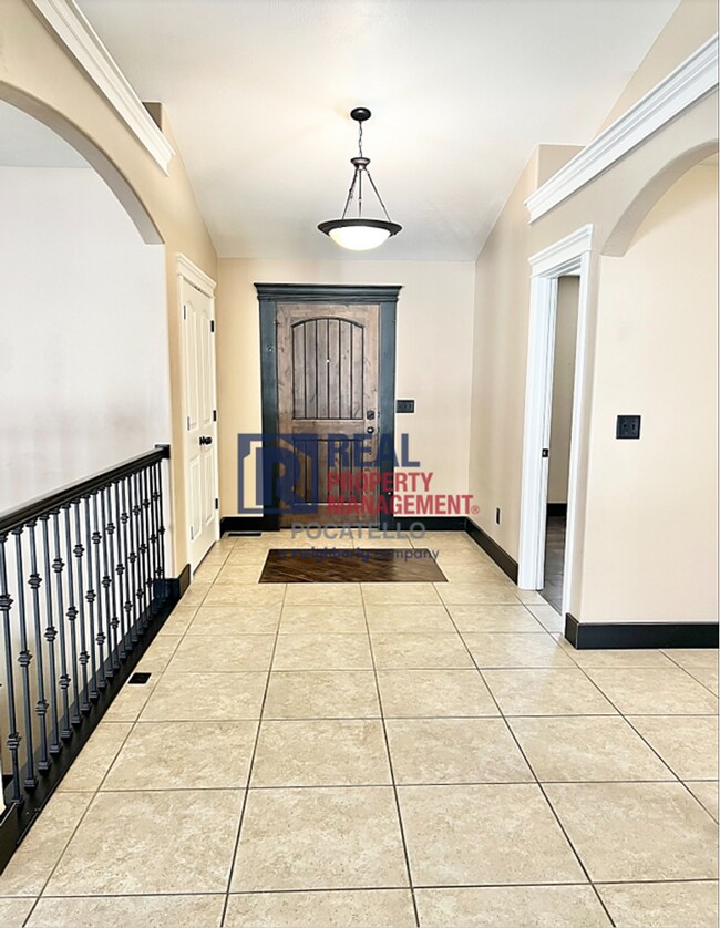 Foto del edificio - Beautiful - Elegant - 5 Bedrooms - 3 Car -...