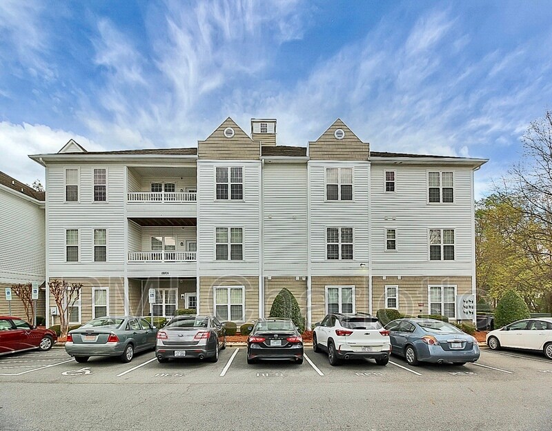 18801 Oakhurst Blvd Unit 1C, Cornelius, NC 28031 Condo for Rent in