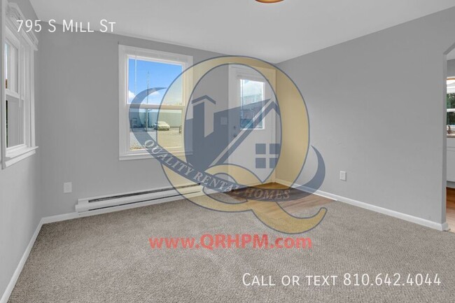 Building Photo - Available Now!  Located in downtown Clio, ...