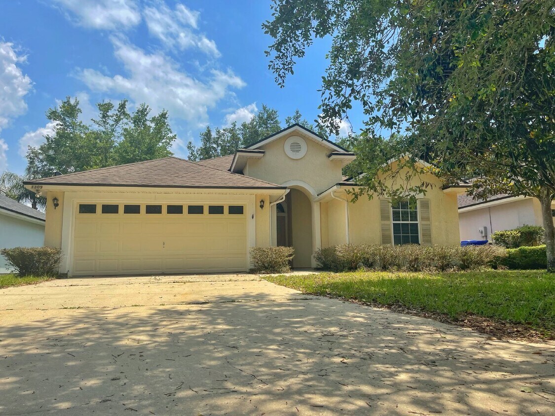 Primary Photo - 3/2 Heritage Landing home w/fantastic comm...