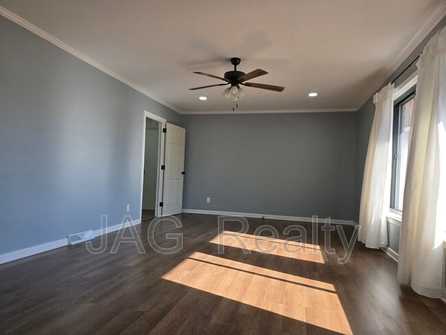 Foto del edificio - 102 Stewart St NW