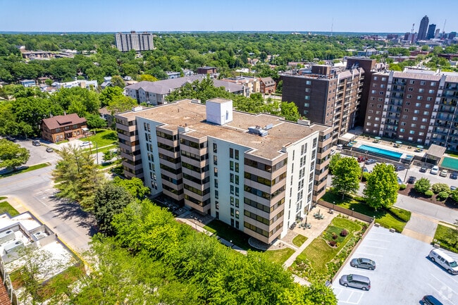 Aerial Photo - 3100 Grand Ave