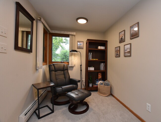 Foto del edificio - 1770 E Lake Shore Dr