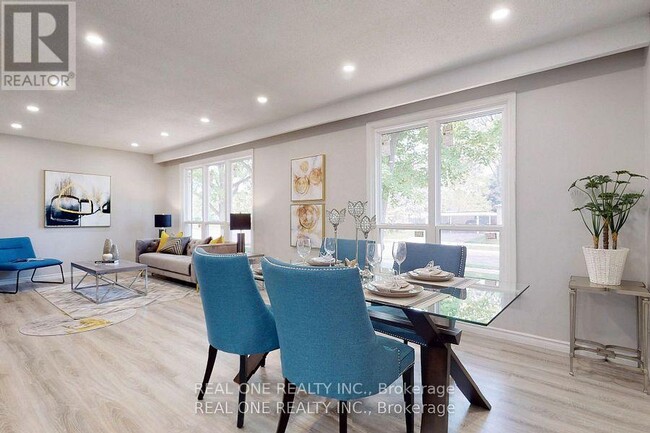 Building Photo - 105 Aurora Heights Dr