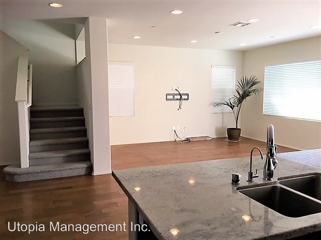 Foto del edificio - 3 br, 2.5 bath House - 3523 N. Oxnard Blvd