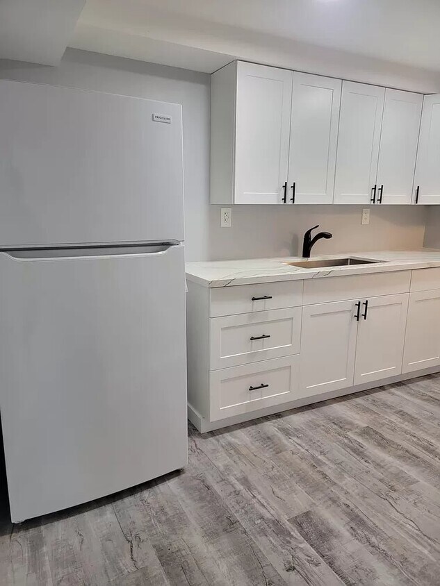 Photo principale - 399 Laval Dr