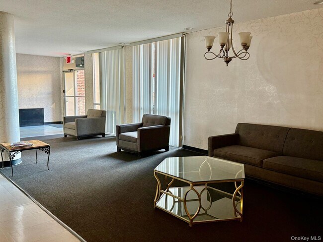 Foto del edificio - 125 Lincoln Ave