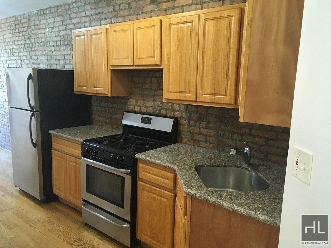 Primary Photo - 601 MACON STREET