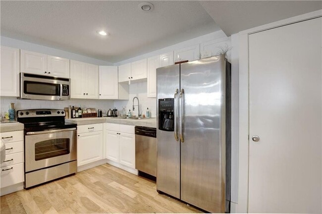 Foto del edificio - 1101 Shoal Creek Blvd