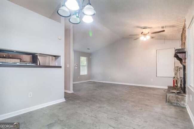 Foto del edificio - 5437 Glen Haven Dr