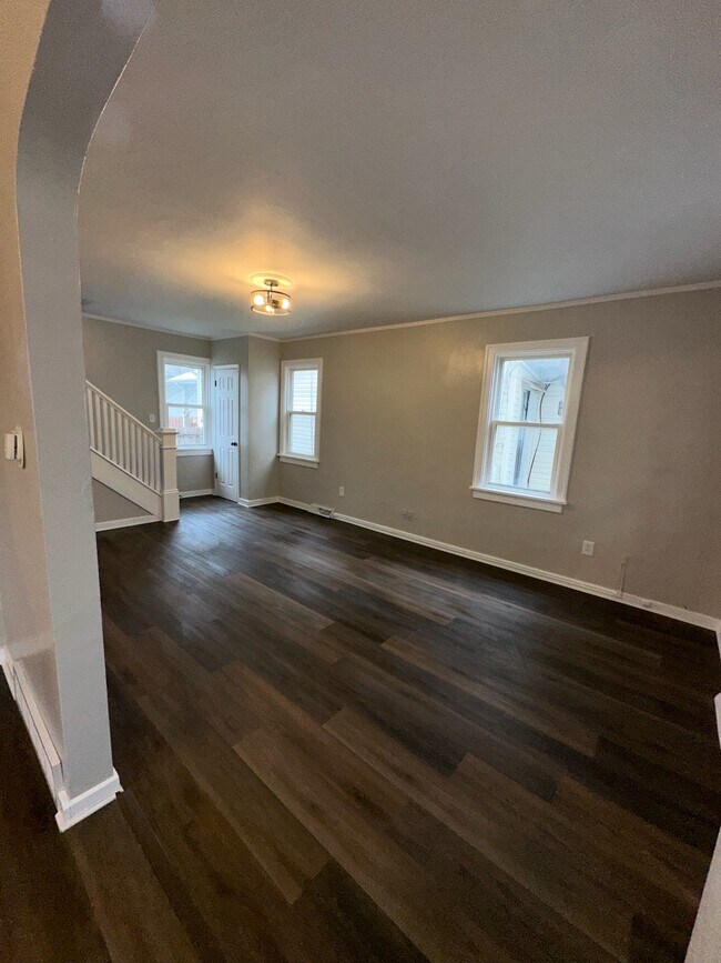 Sala de estar - 154 W Plumer St