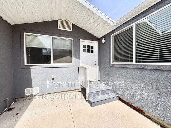 Photo - 1257 E 5600 S House