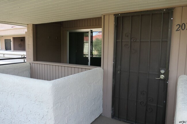 Foto del edificio - Palm Springs Villas Exclusive, unfurnished