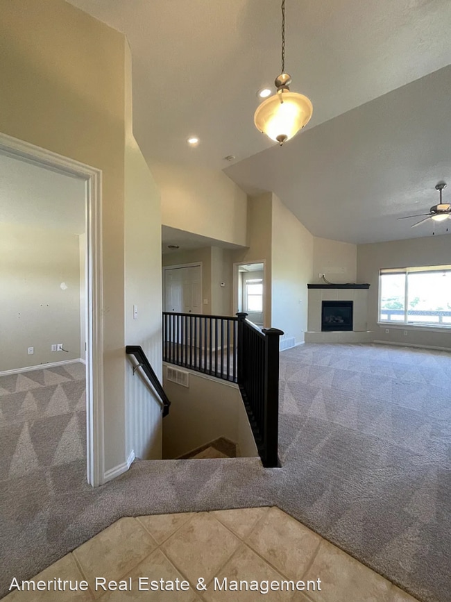 Building Photo - 5 br, 3 bath House - 628 E. 260 S.