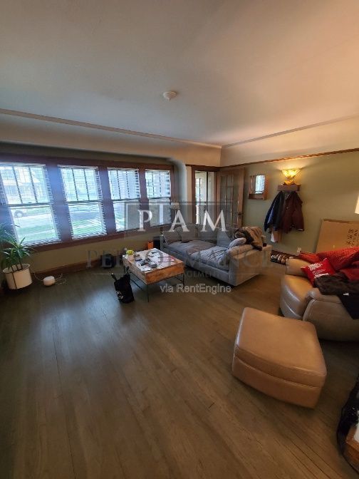 Foto del edificio - 6628 W Lloyd St