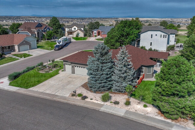 Foto del edificio - 7170 Windwood Way