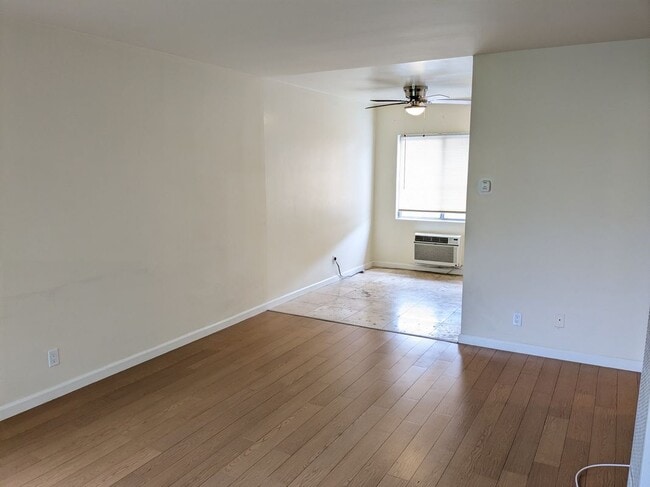 Building Photo - 11230 Hortense St