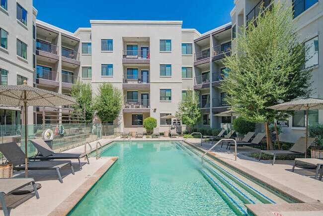 Foto del edificio - 777 E Stella Ln