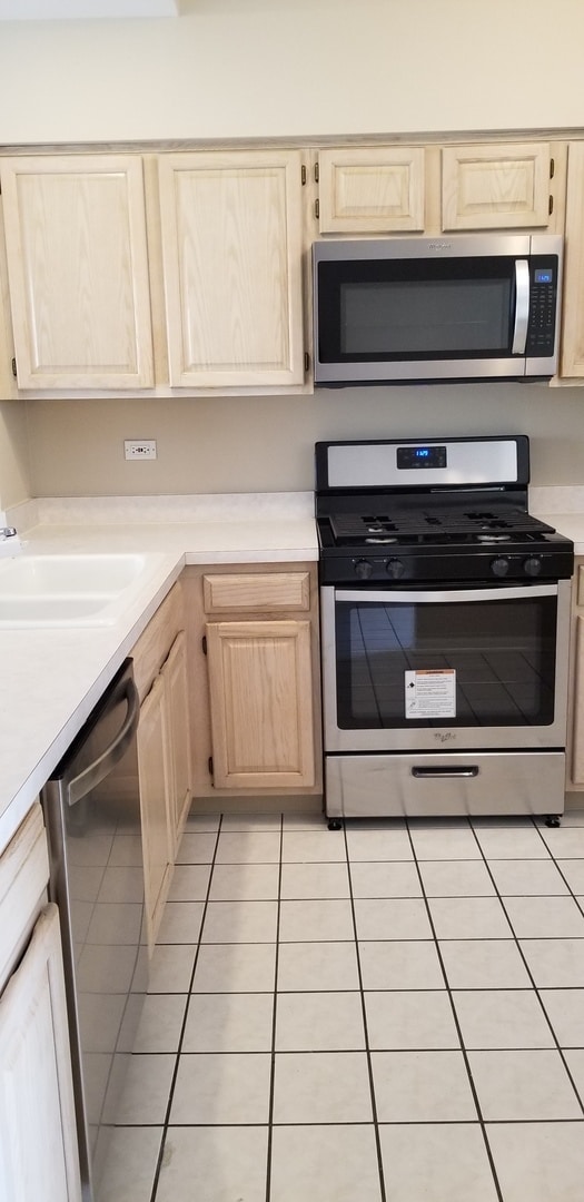 Foto del edificio - 147 Polaris Dr