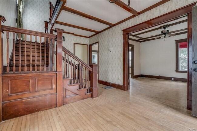 Building Photo - 122 Bowers Ave