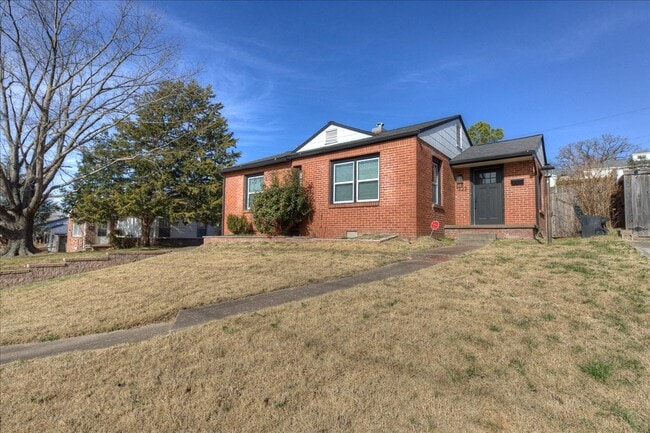 Foto del edificio - 1223 E 31st St