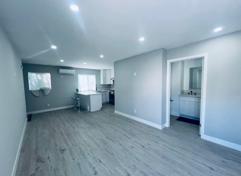 Photo - 2437 Cochran Ave (Los Angeles, CA)