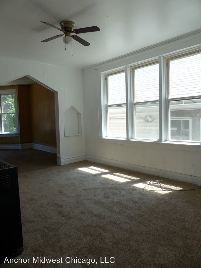 Building Photo - 8908 S Burley Ave