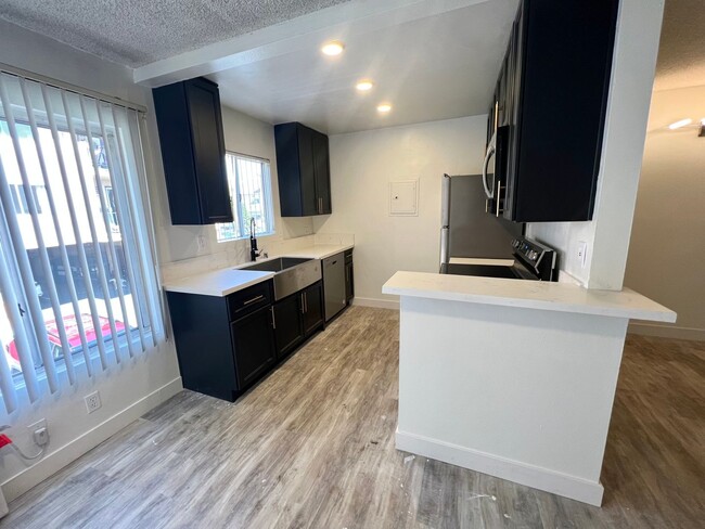 Foto del edificio - 10779 Woodbine St